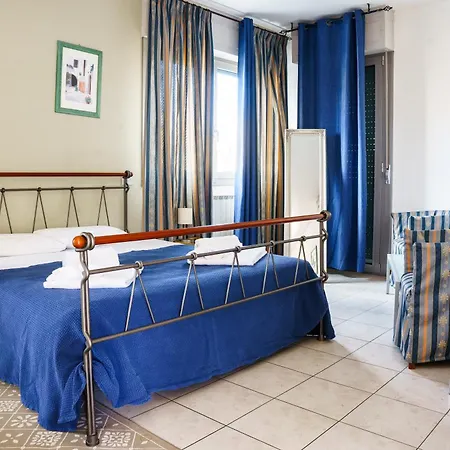 מלון דירות Le Corniole 3*