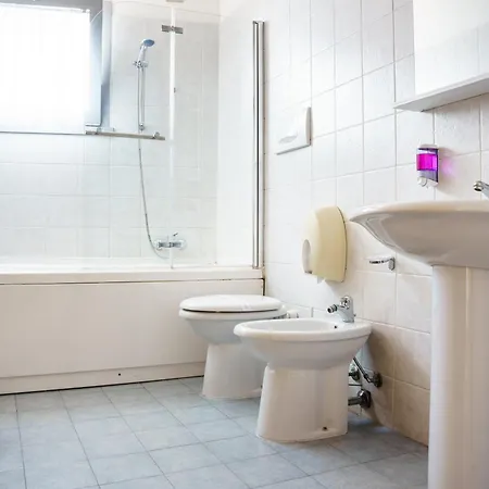 Le Corniole מלון דירות ארצו